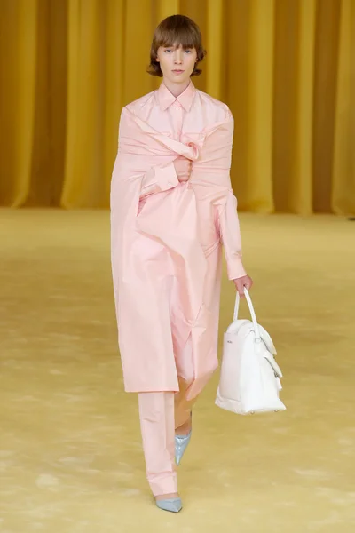 Look 7